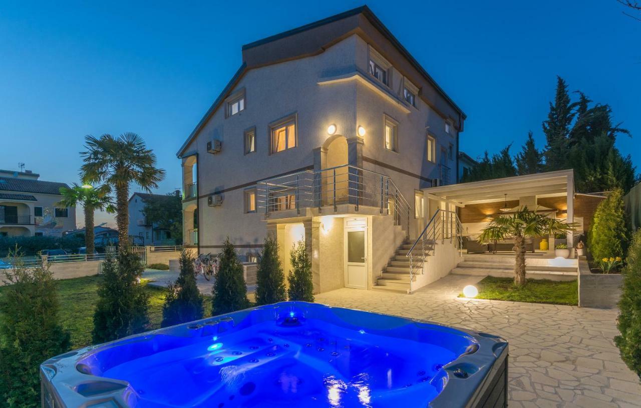Villa Stephany โปเรช ภายนอก รูปภาพ